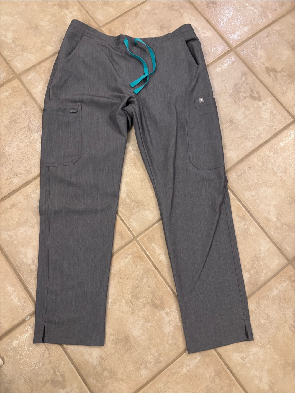 Figs Women’s Gray Scrub Joggers with Teal Drawstring